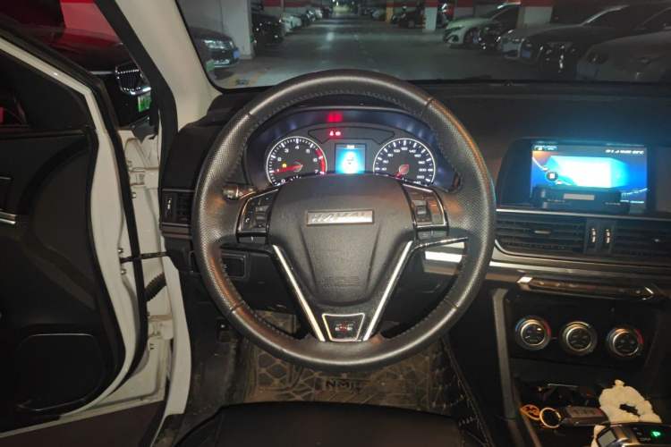 Used Haval H6 2018 Red-Label Sport Edition 1.5T Automatic Two-Wheel Drive Elite Model Steering Wheel
