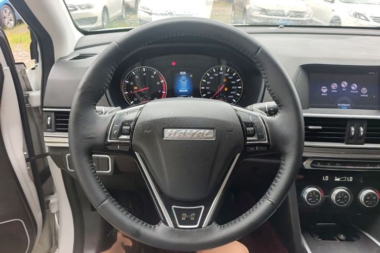 Used Haval H6 2018 Sport Edition 1.5T Automatic Two-Wheel Drive Elite Model China V Standard Steering Wheel