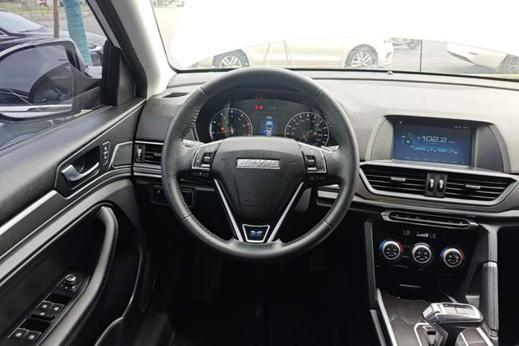 Used Haval H6 2018 Blue Label Sport Edition 1.5T Automatic Two-Wheel Drive Elite Model Steering Wheel