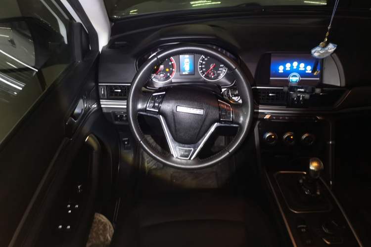 Used Haval H6 2018 Red-Label Sport Version 1.5T Manual Two-Wheel Drive Elite Model Steering Wheel