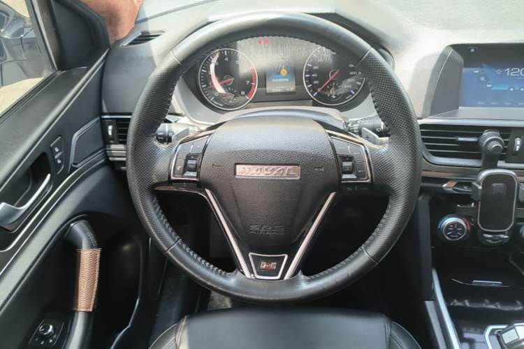 Used Haval H6 2018 Red-Label Sport Edition 1.5T Automatic Two-Wheel Drive Elite Model Steering Wheel