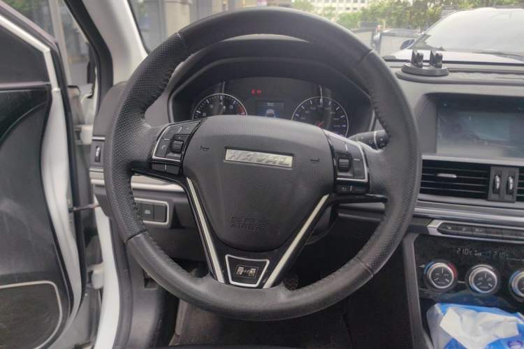 Used Haval H6 2018 Sport Edition 1.5T Automatic Two-Wheel Drive Elite Model China V Standard Steering Wheel