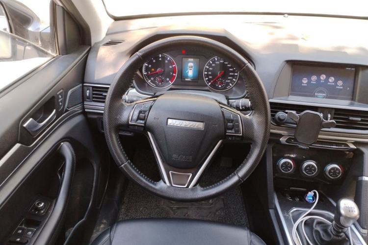 Used Haval H6 2018 Sport Edition 1.5T Manual Two-Wheel Drive Elite Model China V Standard Steering Wheel