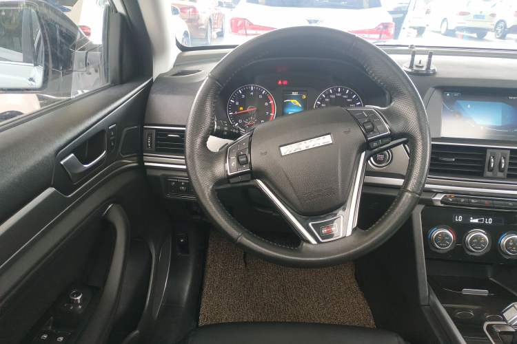 Used Haval H6 2018 Red-Label Sport Edition 1.5T Automatic Two-Wheel Drive Elite Model Steering Wheel