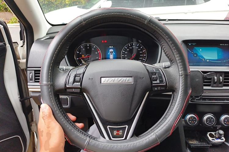 Used Haval H6 2018 Red-Label Sport Version 1.5T Manual Two-Wheel Drive Elite Model Steering Wheel