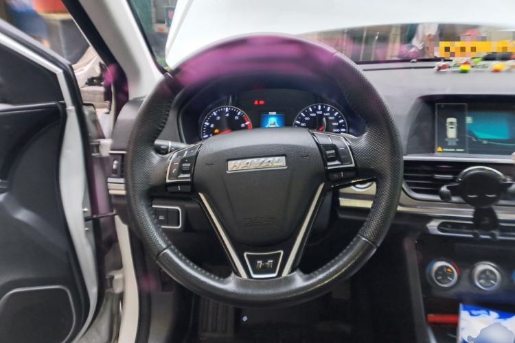 Used Haval H6 2018 Sport Edition 1.5T Automatic Two-Wheel Drive Elite Model China V Standard Steering Wheel