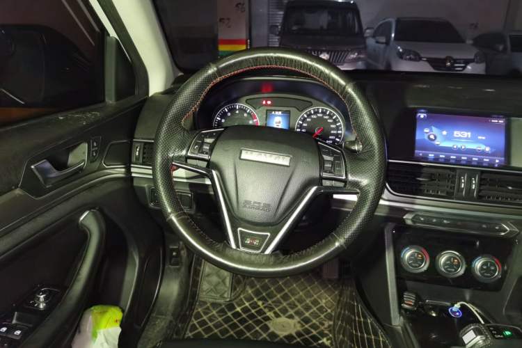 Used Haval H6 2018 Sport Edition 1.5T Automatic Two-Wheel Drive Elite Model China V Standard Steering Wheel