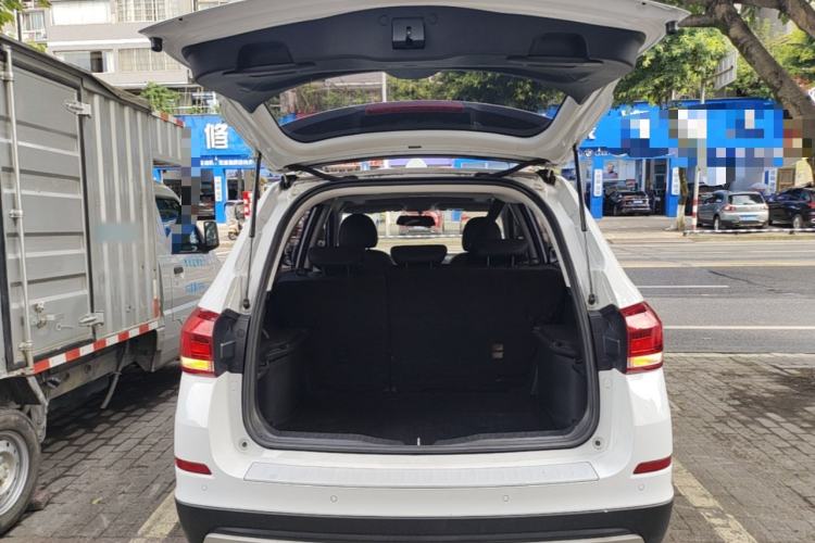 Used Haval H6 2018 Sport Edition 1.5T Automatic Two-Wheel Drive Elite Model China V Standard Trunk