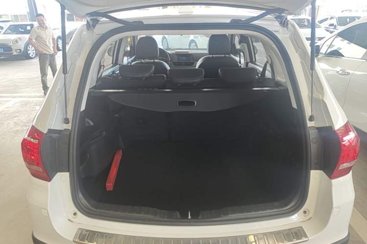 Used Haval H6 2018 Sport Edition 1.5T Automatic Two-Wheel Drive Elite Model China V Standard Trunk