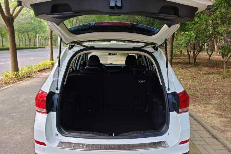 Used Haval H6 2018 Blue Label Sport Edition 1.5T Automatic Two-Wheel Drive Elite Model Trunk