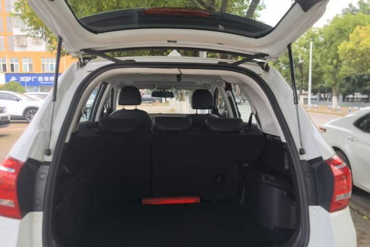 Used Haval H6 2018 Sport Edition 1.5T Automatic Two-Wheel Drive Elite Model China V Standard Trunk