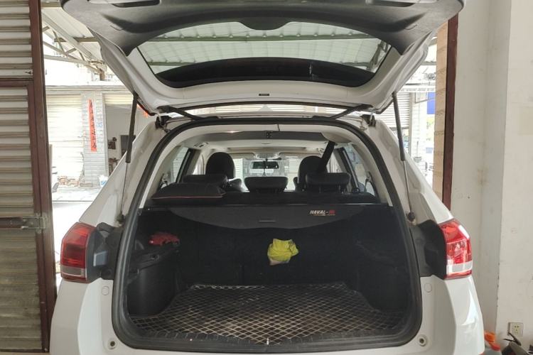 Used Haval H6 2018 Blue Label Sport Edition 1.5T Automatic Two-Wheel Drive Elite Model Trunk