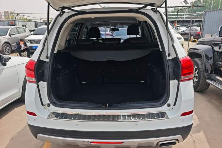 Used Haval H6 2018 Blue Label Sport Edition 1.5T Manual Two-Wheel Drive Elite Model Trunk