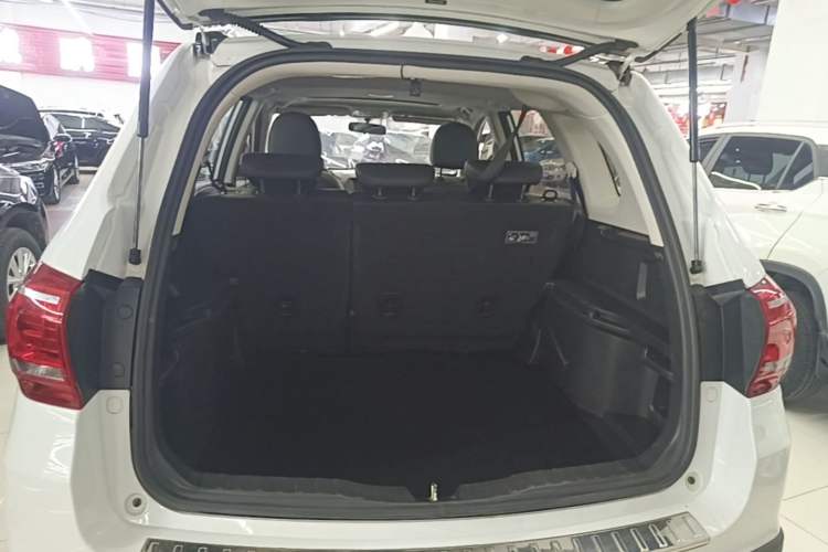 Used Haval H6 2018 Red-Label Sport Edition 1.5T Automatic Two-Wheel Drive Elite Model Trunk