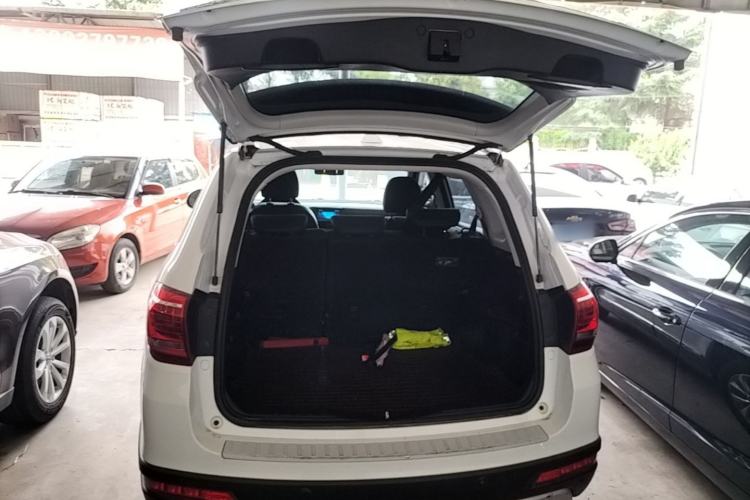 Used Haval H6 2018 Red-Label Sport Edition 1.5T Automatic Two-Wheel Drive Elite Model Trunk