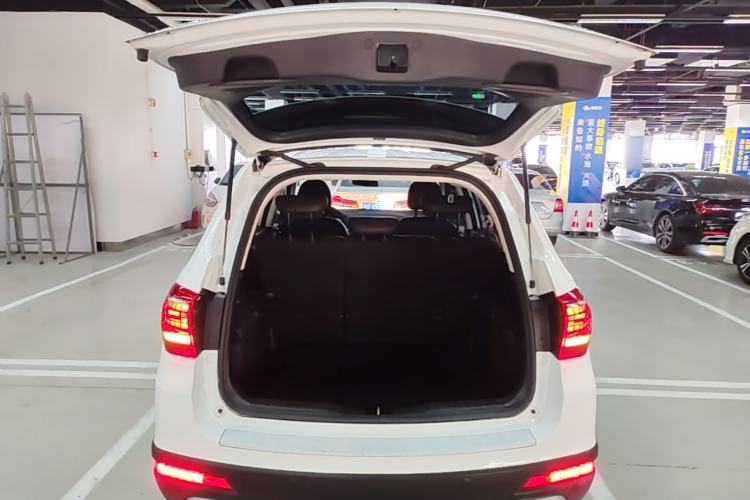 Used Haval H6 2018 Sport Edition 1.5T Automatic Two-Wheel Drive Elite Model China V Standard Trunk