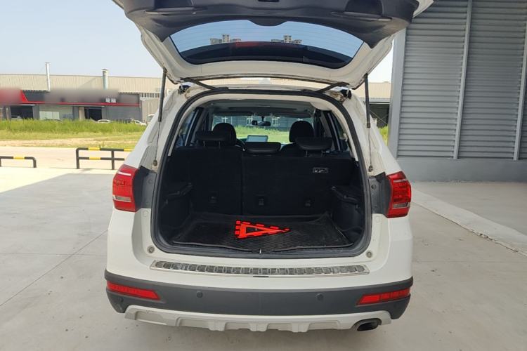 Used Haval H6 2018 Red-Label Sport Version 1.5T Manual Two-Wheel Drive Elite Model Trunk
