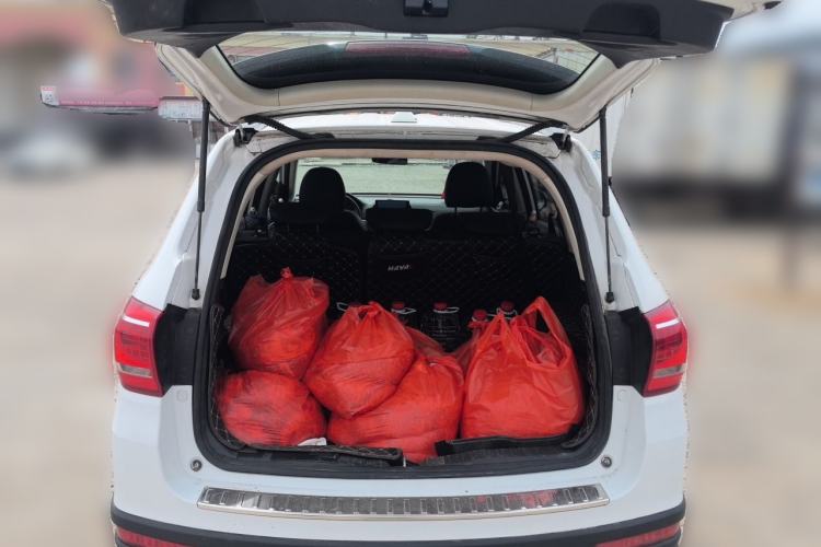 Used Haval H6 2018 Red-Label Sport Version 1.5T Manual Two-Wheel Drive Elite Model Trunk