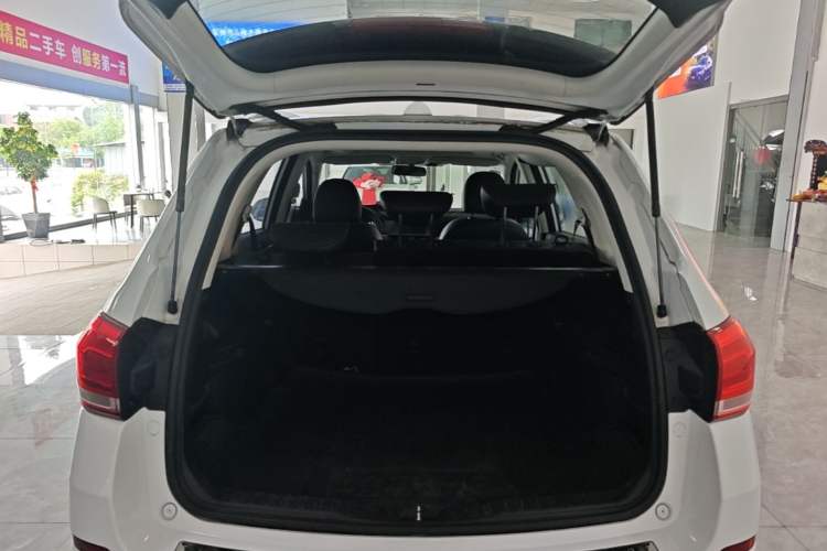 Used Haval H6 2018 Blue Label Sport Edition 1.5T Automatic Two-Wheel Drive Elite Model Trunk