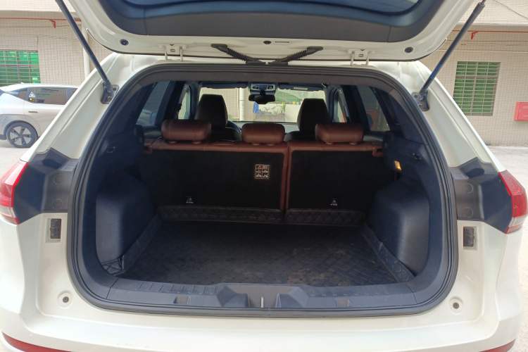 Used Haval H6 2018 Red-Label 2.0T Automatic Luxury Model Trunk