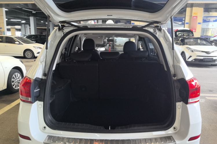 Used Haval H6 2018 Sport Edition 1.5T Automatic Two-Wheel Drive Elite Model China V Standard Trunk