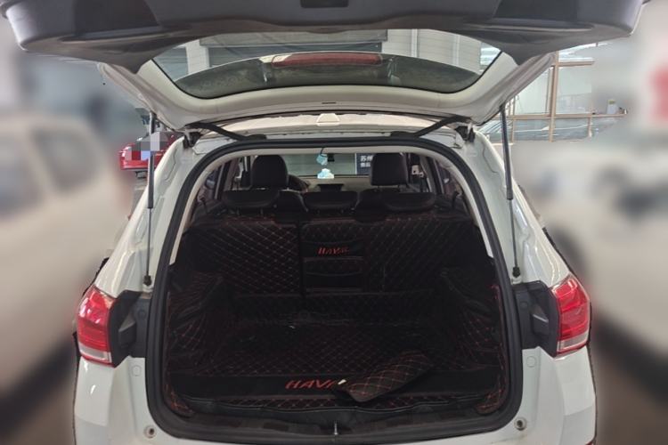 Used Haval H6 2018 Blue Label Sport Edition 1.5T Manual Two-Wheel Drive Elite Model Trunk