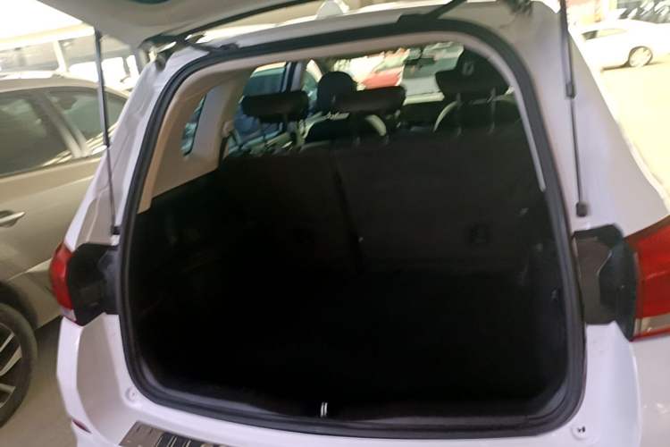 Used Haval H6 2018 Blue Label Sport Edition 1.5T Automatic Two-Wheel Drive Elite Model Trunk