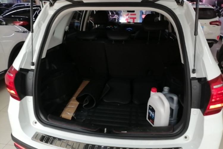 Used Haval H6 2018 Sport Edition 1.5T Automatic Two-Wheel Drive Elite Model China V Standard Trunk