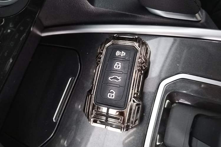Used Haval H6 2018 Red-Label Sport Edition 1.5T Automatic Two-Wheel Drive Elite Model Vehicle Key