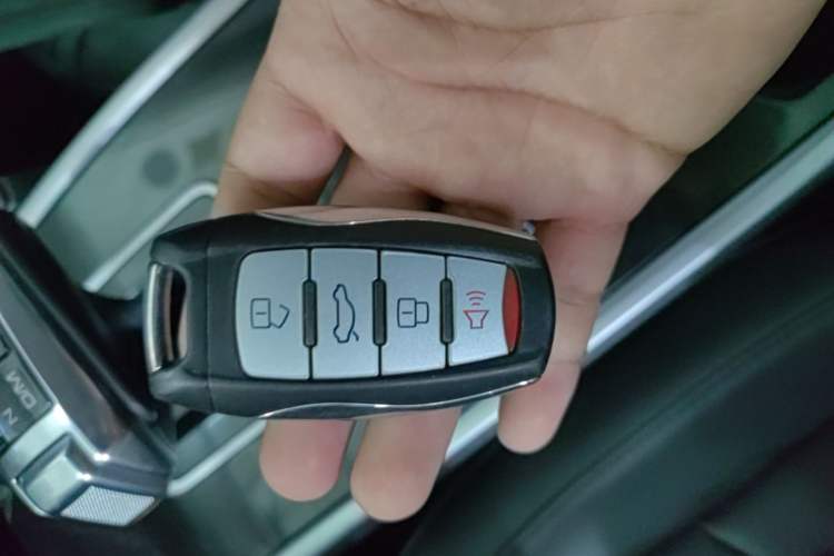 Used Haval H6 2018 Red-Label Sport Edition 1.5T Automatic Two-Wheel Drive Elite Model Vehicle Key