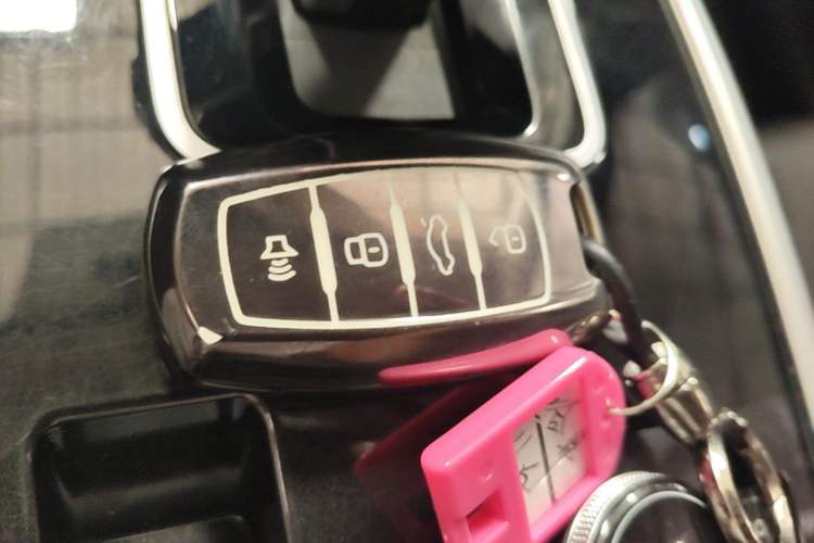 Used Haval H6 2018 Blue Label Sport Edition 1.5T Automatic Two-Wheel Drive Elite Model Vehicle Key