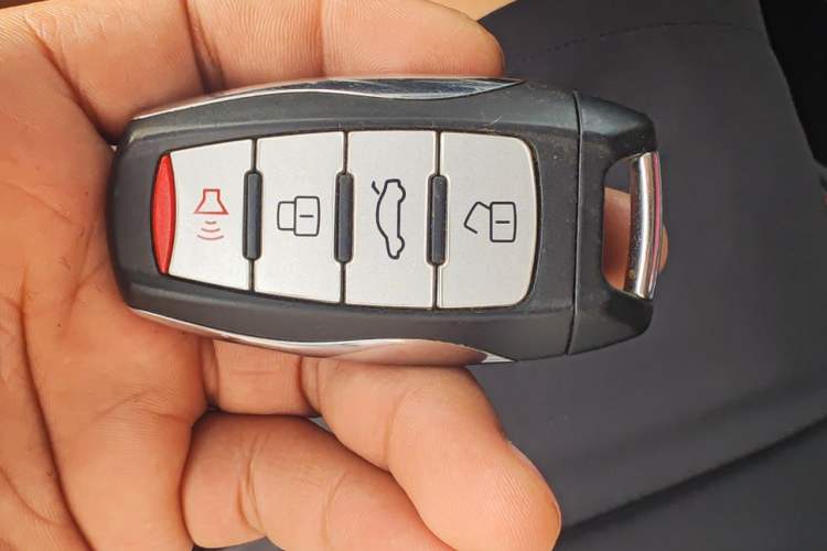 Used Haval H6 2018 Red-Label Sport Version 1.5T Manual Two-Wheel Drive Elite Model Vehicle Key