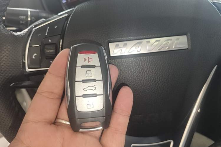 Used Haval H6 2018 Sport Edition 1.5T Automatic Two-Wheel Drive Elite Model China V Standard Vehicle Key