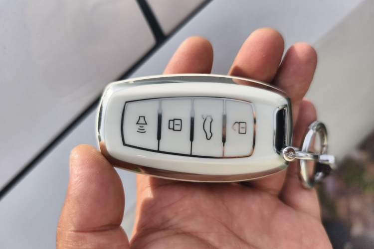 Used Haval H6 2018 Red-Label 2.0T Automatic Luxury Model Vehicle Key