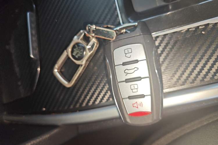 Used Haval H6 2018 Blue Label Sport Edition 1.5T Automatic Two-Wheel Drive Elite Model Vehicle Key