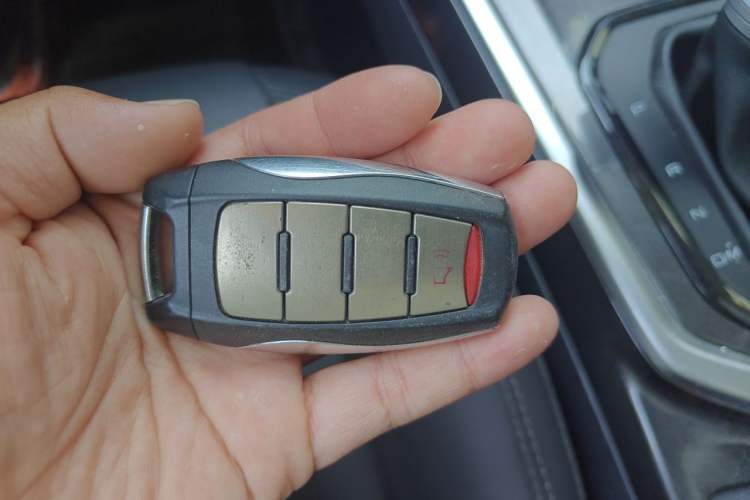 Used Haval H6 2018 Red-Label 1.5T Automatic Luxury Model Vehicle Key