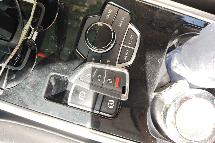 Used Haval H6 2018 Red-Label Sport Edition 1.5T Automatic Two-Wheel Drive Elite Model Vehicle Key