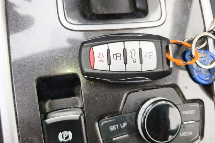 Used Haval H6 2018 Sport Edition 1.5T Automatic Two-Wheel Drive Elite Model China V Standard Vehicle Key