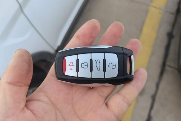Used Haval H6 2018 Sport Edition 1.5T Automatic Two-Wheel Drive Prestige Model China V Standard Vehicle Key