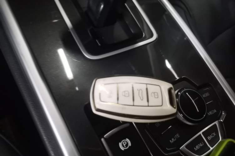Used Haval H6 2018 Blue Label Sport Edition 1.5T Automatic Two-Wheel Drive Elite Model Vehicle Key