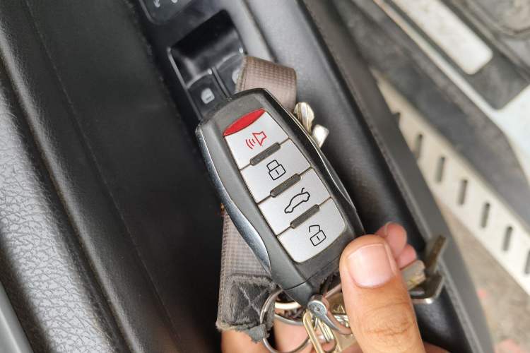 Used Haval H6 2018 Red-Label Sport Version 1.5T Manual Two-Wheel Drive Elite Model Vehicle Key