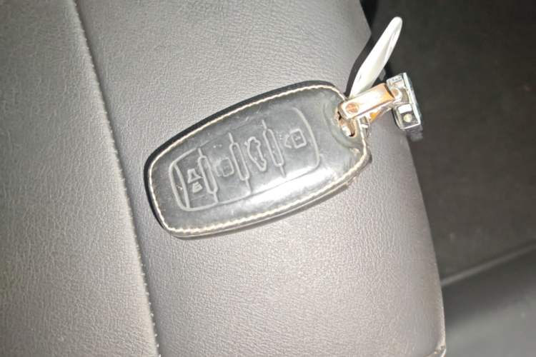 Used Haval H6 2018 Blue Label Sport Edition 1.5T Manual Two-Wheel Drive Elite Model Vehicle Key