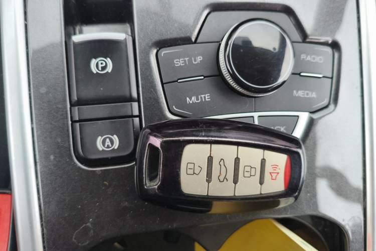 Used Haval H6 2018 Red-Label Sport Edition 1.5T Automatic Two-Wheel Drive Elite Model Vehicle Key