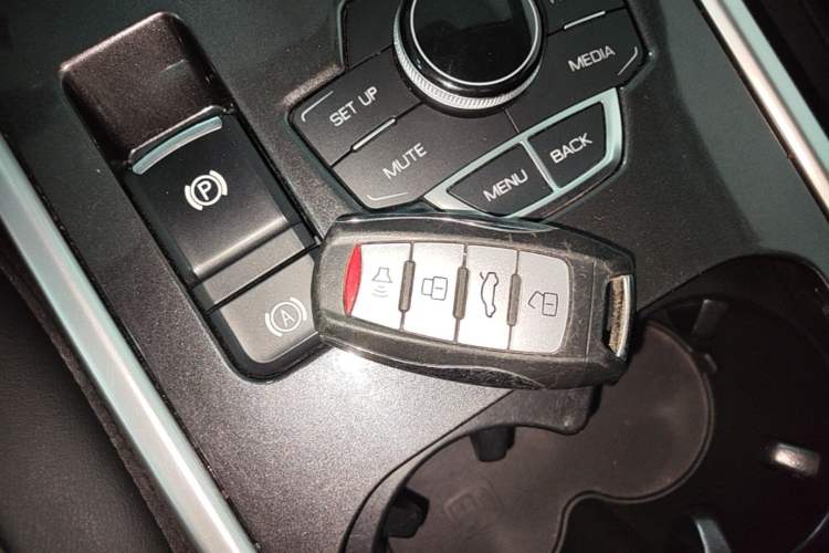 Used Haval H6 2018 Blue Label Sport Edition 1.5T Manual Two-Wheel Drive Elite Model Vehicle Key