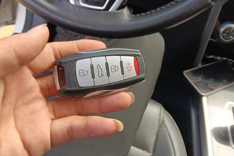 Used Haval H6 2018 Blue Label Sport Edition 1.5T Automatic Two-Wheel Drive Elite Model Vehicle Key
