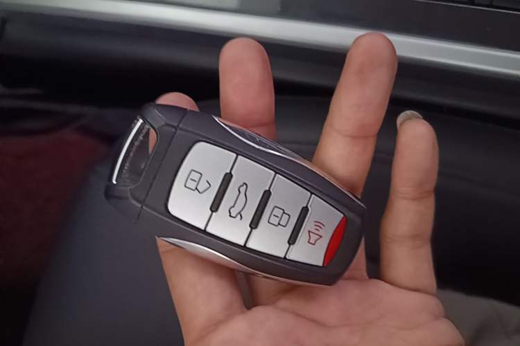 Used Haval H6 2018 Red-Label Sport Edition 1.5T Automatic Two-Wheel Drive Elite Model Vehicle Key