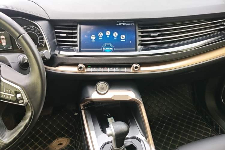 Used Haval H6 2019 Blue Label 1.5 GDIT Automatic Champion Edition Audio And AC Panel