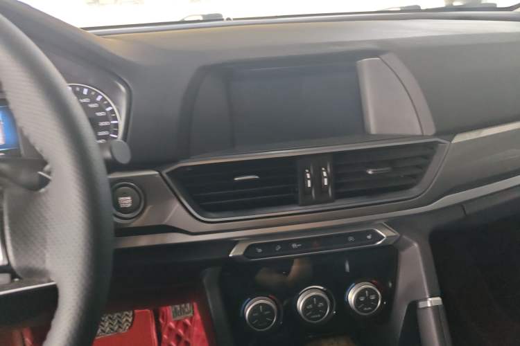 Used Haval H6 2019 Sport Edition 1.5T Automatic Two-Wheel Drive Elite Model China VI Audio And AC Panel
