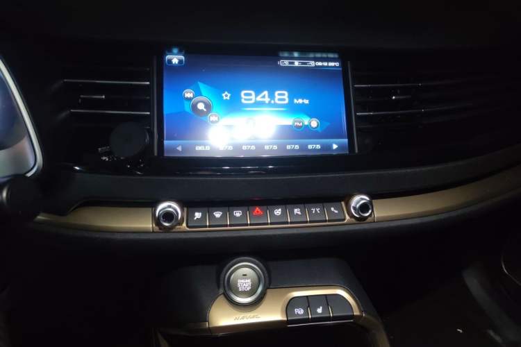 Used Haval H6 2019 1.5 GDIT Automatic Ultra-Luxury Smart Connect Version China V Standard Audio And AC Panel