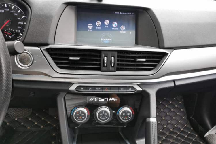 Used Haval H6 2019 Sport Edition 1.5T Automatic Two-Wheel Drive Elite Model China VI Audio And AC Panel